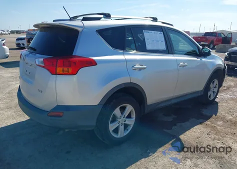 2014 Toyota Rav4 Xle z USA, uszkodzony, nr VIN 2T3WFREV1EW129045